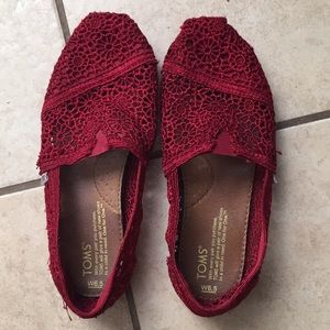 TOMS red crochet shoes